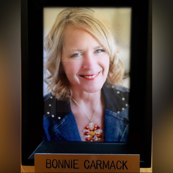 Bonnie’s Bling One Of A Kind Fused Glass Jewelry and Accessories to Wear. - Picture 13 of 15